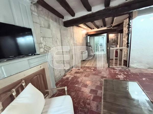 Charmante maison de ville à Loudun, 4 pièces, 110 m²