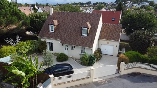 Montlhéry (91310) MONTLHERY - CENTRE VILLE - MAISON INDIVIDUELLE F6 - 158 M2 AU SOL - JARDIN VERDOYANT - GARAGE