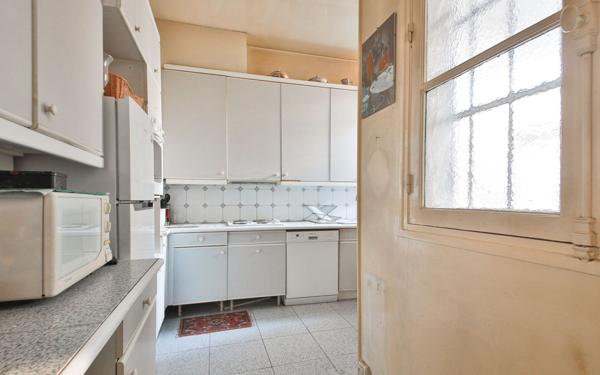 Appartement à vendre    3 pièces • 95,10 m2 Paris 16