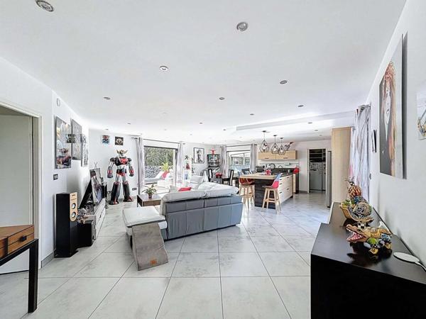 Vente Maison 5 pièces 143 m2 à Pourcieux