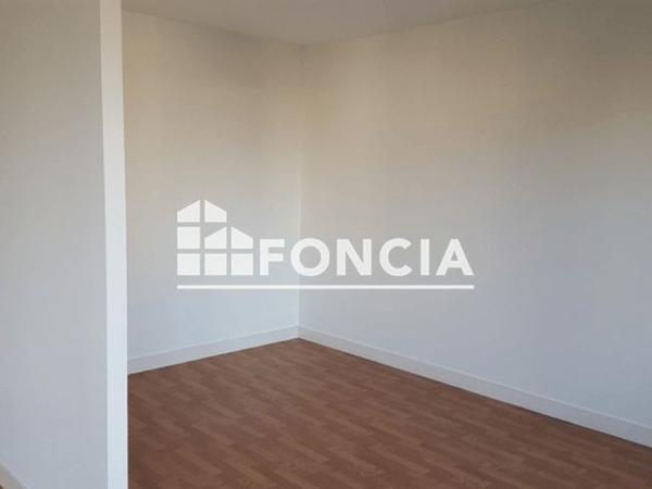 Location Appartement 3 pièces 67.48 m² - 15 RUE GEORGES VARLET Luce 28110