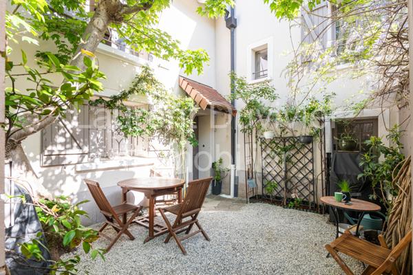 Marly-le-Roi (78160) Maison vigneronne du XVIIe rénovée – Centre historique de Marly-le-Roi – 156 m² – 4 suites – Cour plein sud