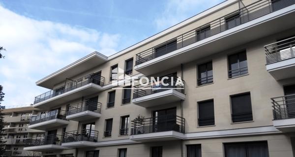 Location Appartement 3 pièces 58.18 m² - Châtenay-malabry 92290