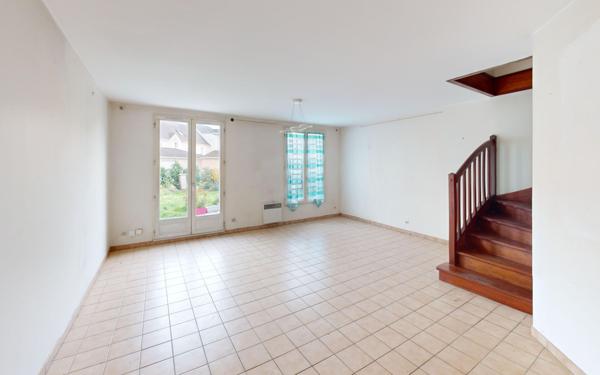 Maison à vendre    4 pièces • 75 m2 Bailly-Romainvilliers