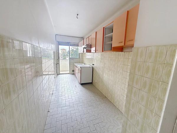 Vente                                                      Appartement
                        
                     4 pièces                      86 m2                     à Cannes