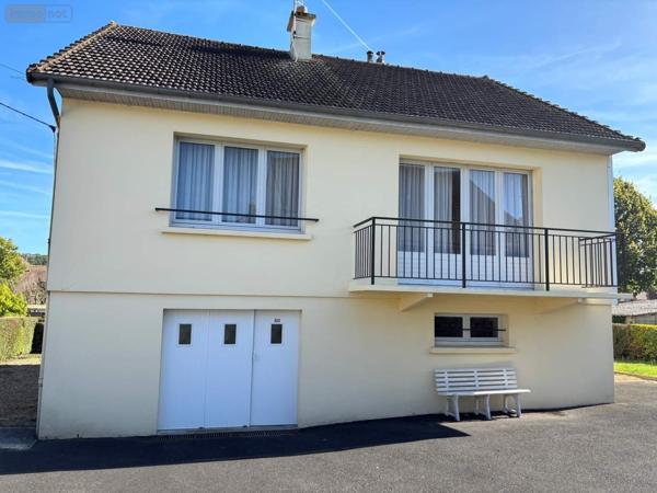 Maison à vendre à Bessé-sur-Braye dans la Sarthe (72310), ref : 101/1954