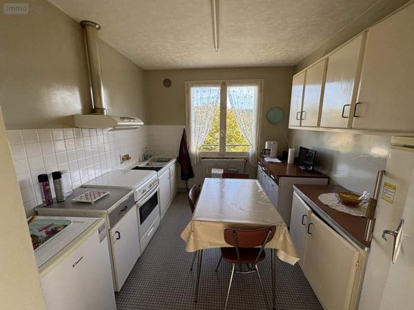 Maison à vendre à Bessé-sur-Braye dans la Sarthe (72310), ref : 101/1954