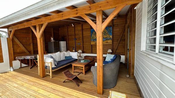 Villa avec deux T4 et piscine à CLAIRIERE