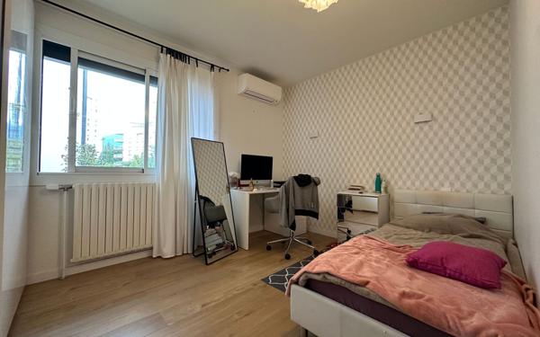 Maison à vendre    5 pièces • 145 m2 Échirolles