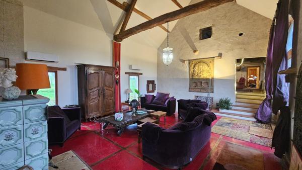 Viager occupé : corps de ferme restauré, nature