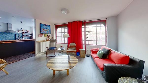 Bien rare aux portes de Paris – Appartement mixte de plein pied à usage d’habitation avec jardin privatif