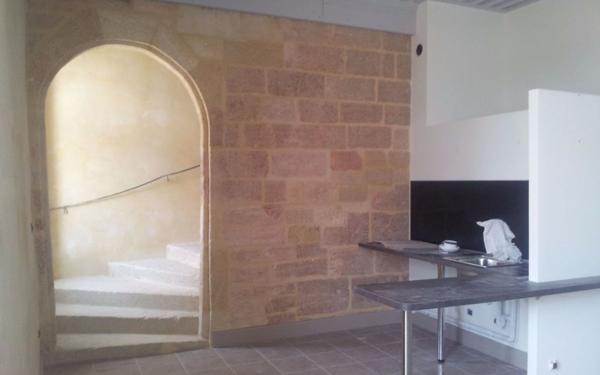 Appartement à vendre    2 pièces •  Remoulins