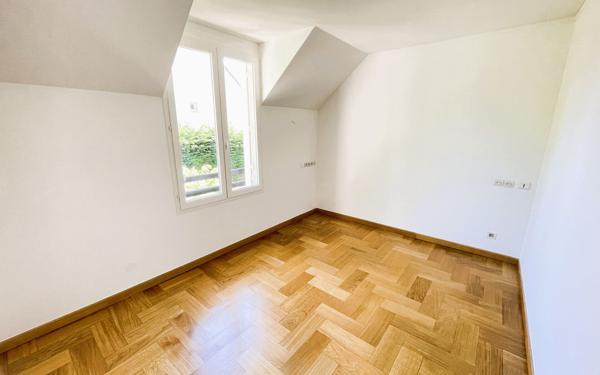 Maison à vendre    8 pièces • 136,75 m2 Antony