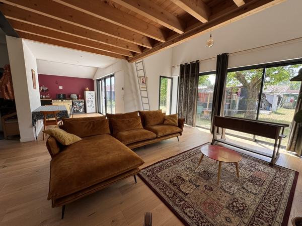Maison familiale rénovée – 135 m² – 4 chambres – Terrain 547 m² – Bègles