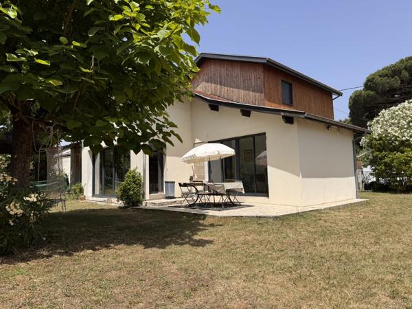Maison familiale rénovée – 135 m² – 4 chambres – Terrain 547 m² – Bègles