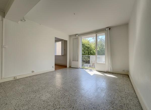 Appartement Lyon T3bis /T4 avec Balcon orienté au Sud au calme proche Monplaisir