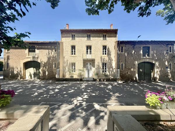 Ensemble immobilier de caractère au cœur d'un village du Minervois