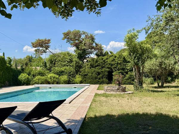 Ensemble immobilier de caractère au cœur d'un village du Minervois