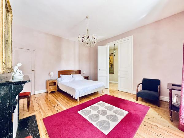 Ensemble immobilier de caractère au cœur d'un village du Minervois