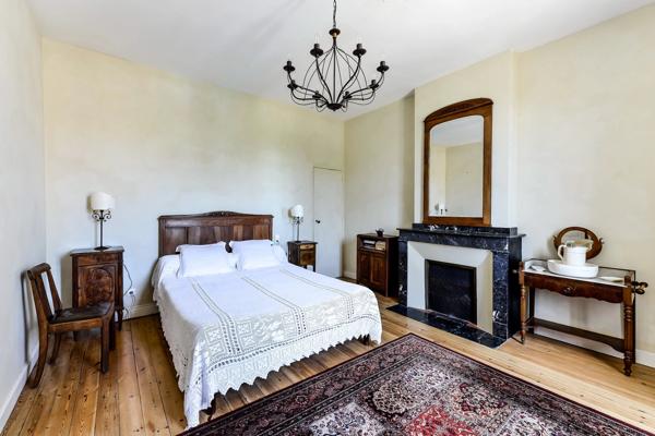 Ensemble immobilier de caractère au cœur d'un village du Minervois
