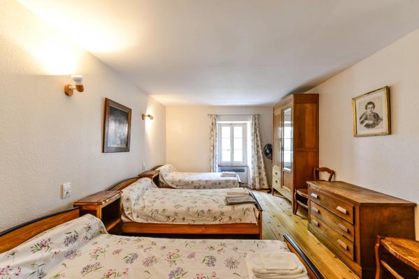 Ensemble immobilier de caractère au cœur d'un village du Minervois