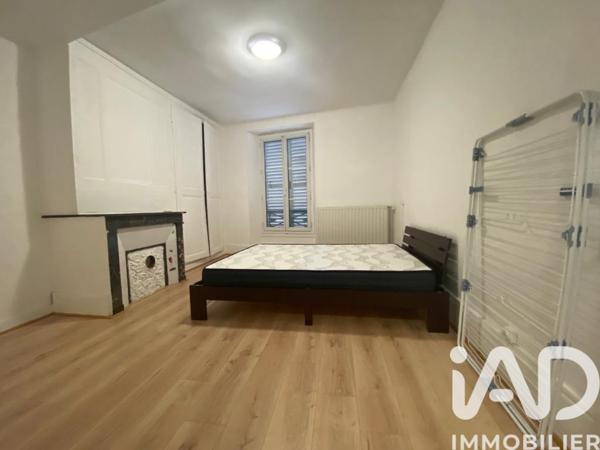 Immeuble à vendre 244 m² Le Malesherbois