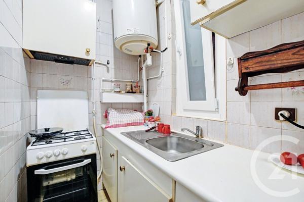 Appartement F2 à vendre  2 pièces - 39 m 2   PARIS  - 75010