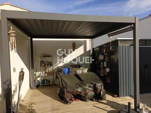 Charmante Maison à Vendre à Dolus d'Oléron - 3 chambres et terrasse Spacieuse !