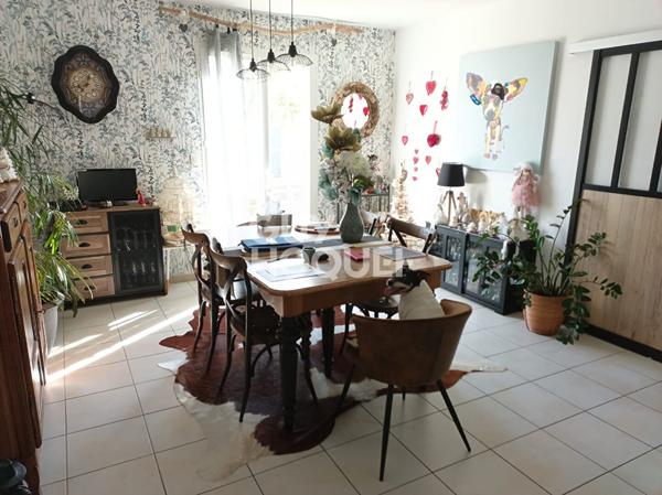 Charmante Maison à Vendre à Dolus d'Oléron - 3 chambres et terrasse Spacieuse !