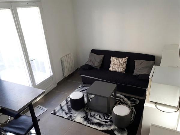 Maison
         8 pièces
        - 152 m² Exclusivité 840 000 € *