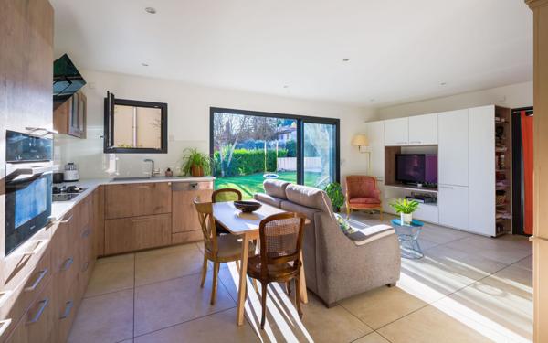 Maison à vendre    7 pièces • 364 m2 Manosque