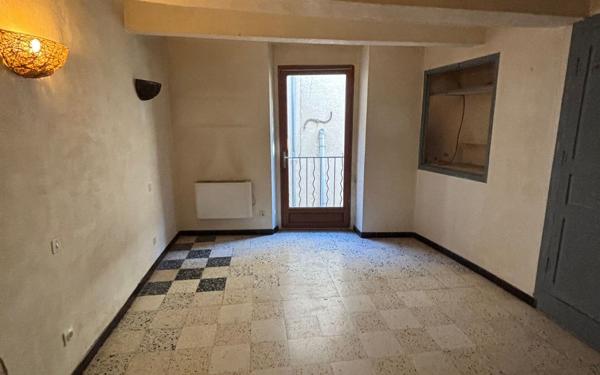 Maison à vendre    2 pièces •  Valensole