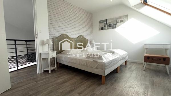 Jolie maison moderne à proximité directe de la mer...