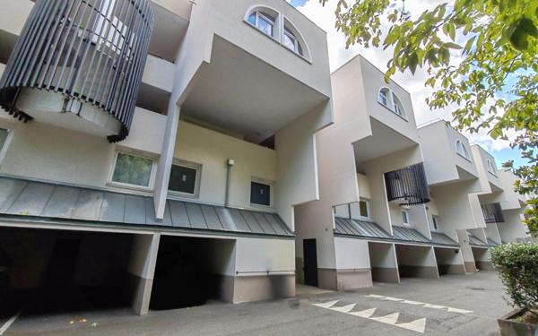 Appartement à vendre    3 pièces • 65,81 m2 Cergy