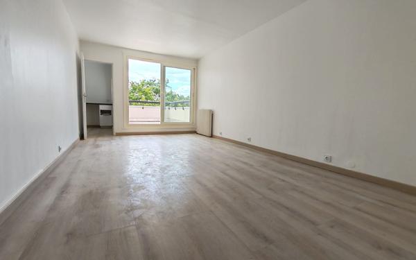 Appartement à vendre    3 pièces • 65,81 m2 Cergy
