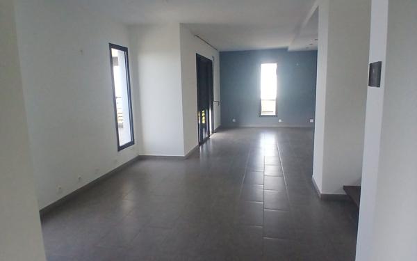 Maison à vendre    4 pièces • 106 m2 Petite-Île