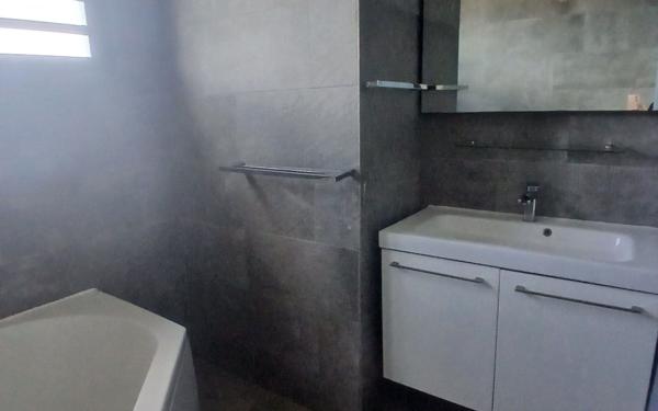 Maison à vendre    4 pièces • 106 m2 Petite-Île