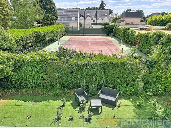 Vente
                Maison152 m² - 6 Pièces -
                    SAINT MAUR DES FOSSES (94210)