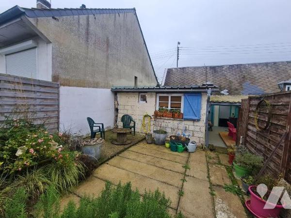 ABBEVILLE - Proche centre ville et de toutes les commodités, maison entièrement rénovée avec so...