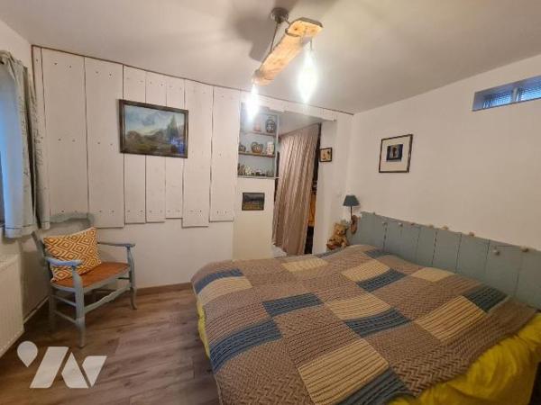 ABBEVILLE - Proche centre ville et de toutes les commodités, maison entièrement rénovée avec so...