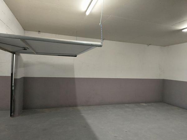 À louer ensemble de stockage surfaces de 25 À 39 M² à GROSLAY