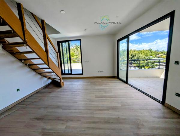 F4 neuf duplex de 87,75m2 avec varangues et terrasses à St Paul