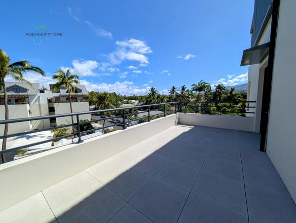 F4 neuf duplex de 87,75m2 avec varangues et terrasses à St Paul