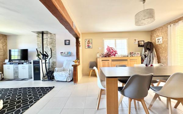 Maison à vendre    7 pièces • 141,30 m2 Gasville-Oisème