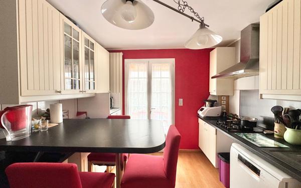 Maison à vendre    7 pièces • 141,30 m2 Gasville-Oisème