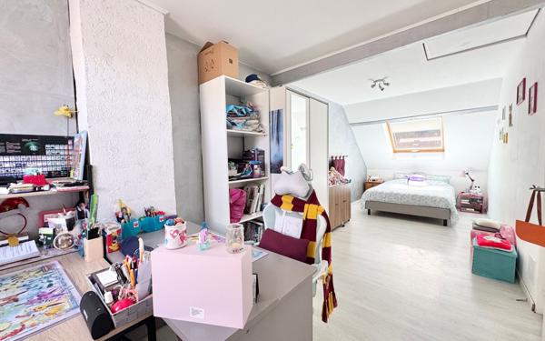 Maison à vendre    7 pièces • 141,30 m2 Gasville-Oisème