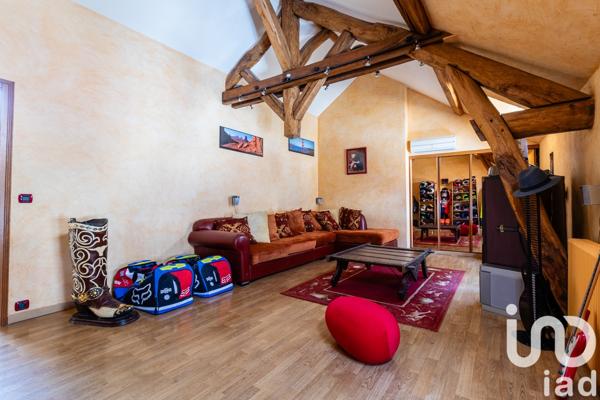 Maison à vendre 14 pièces 655 m² Guignes