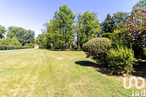 Maison à vendre 14 pièces 655 m² Guignes