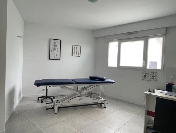 Location Local commercial 15 m2 à Pontault-Combault