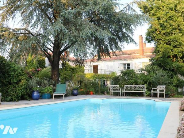 Spacieuse maison bourgeoise idéal chambres d'hôtes